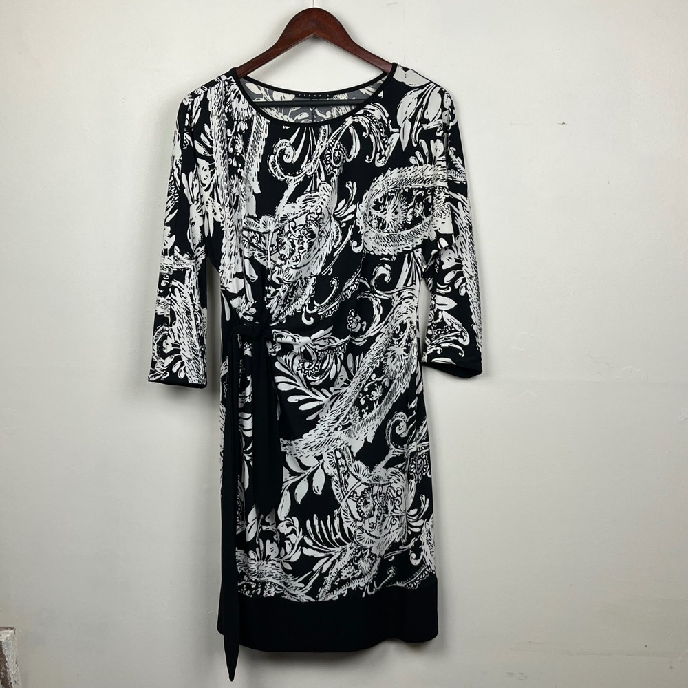 Tiana B Faux Wrap Paisley Sheath Dress M Black White Corporate Chic Minimalist